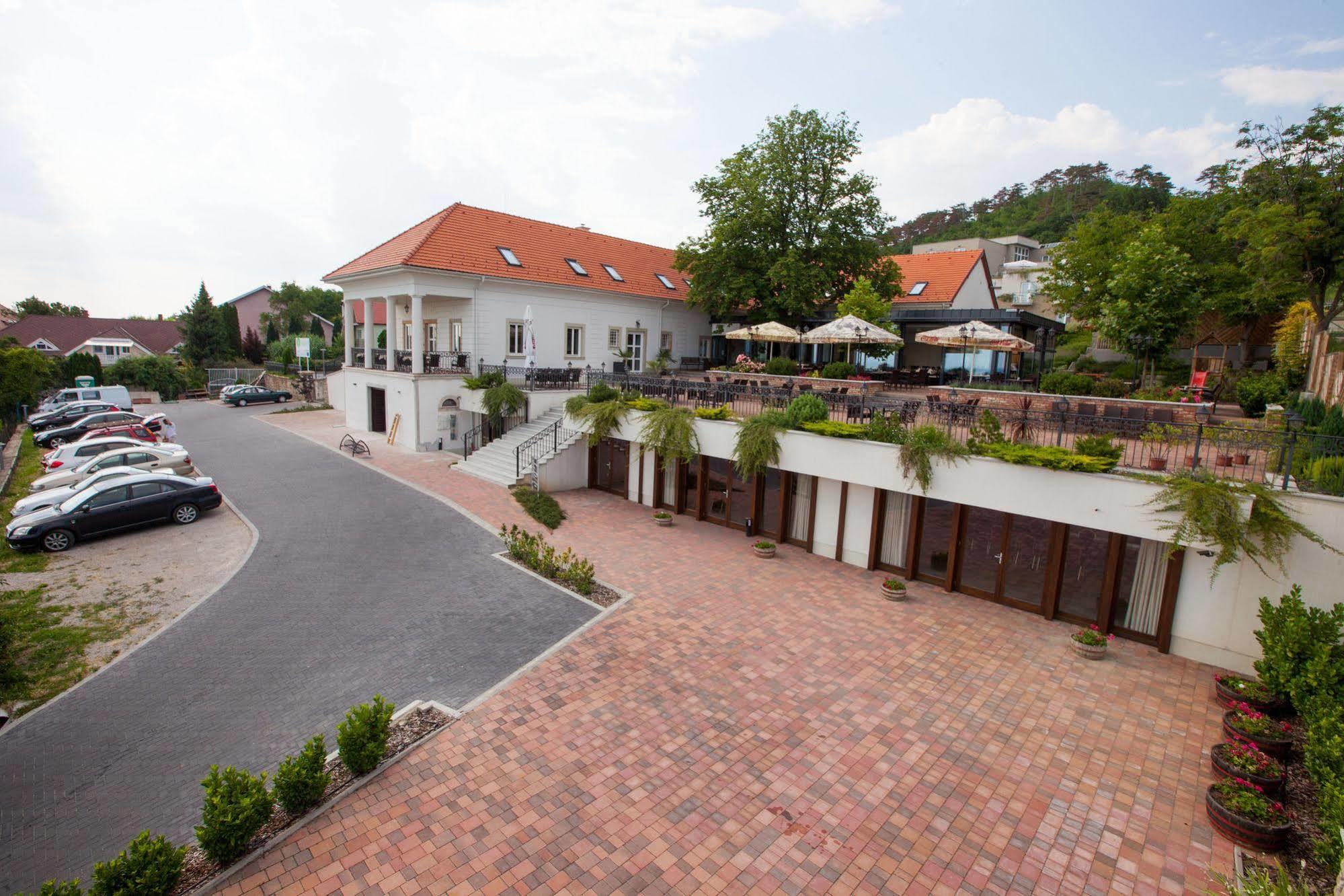Hotel Zenit Wellness Balaton